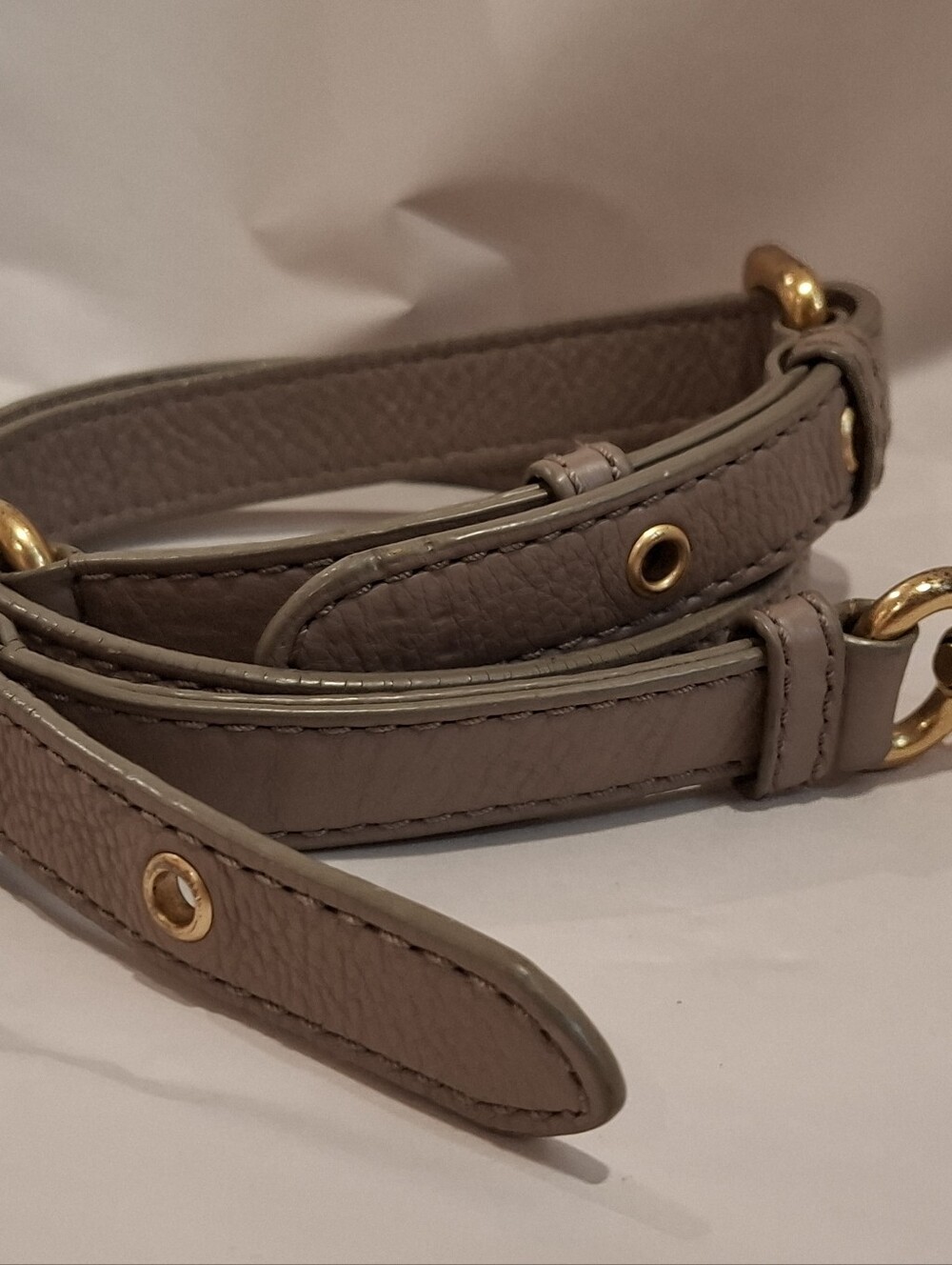 MARC JACOB LARGE LEATHER BUILT STRAP
